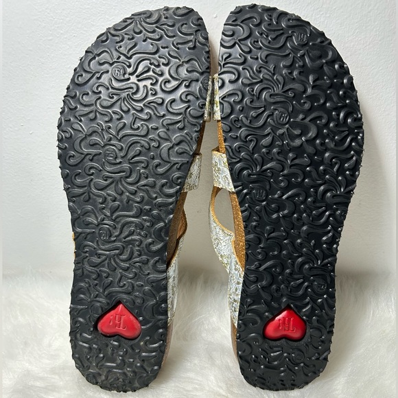 Think! Womens Gold Shimmer Leather Slide Wedge Casual Sandals Size 41 - Picture 8 of 8